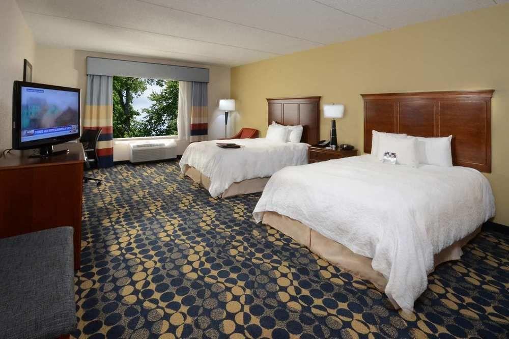 Hampton Inn & Suites האנטרסוויל מראה חיצוני תמונה
