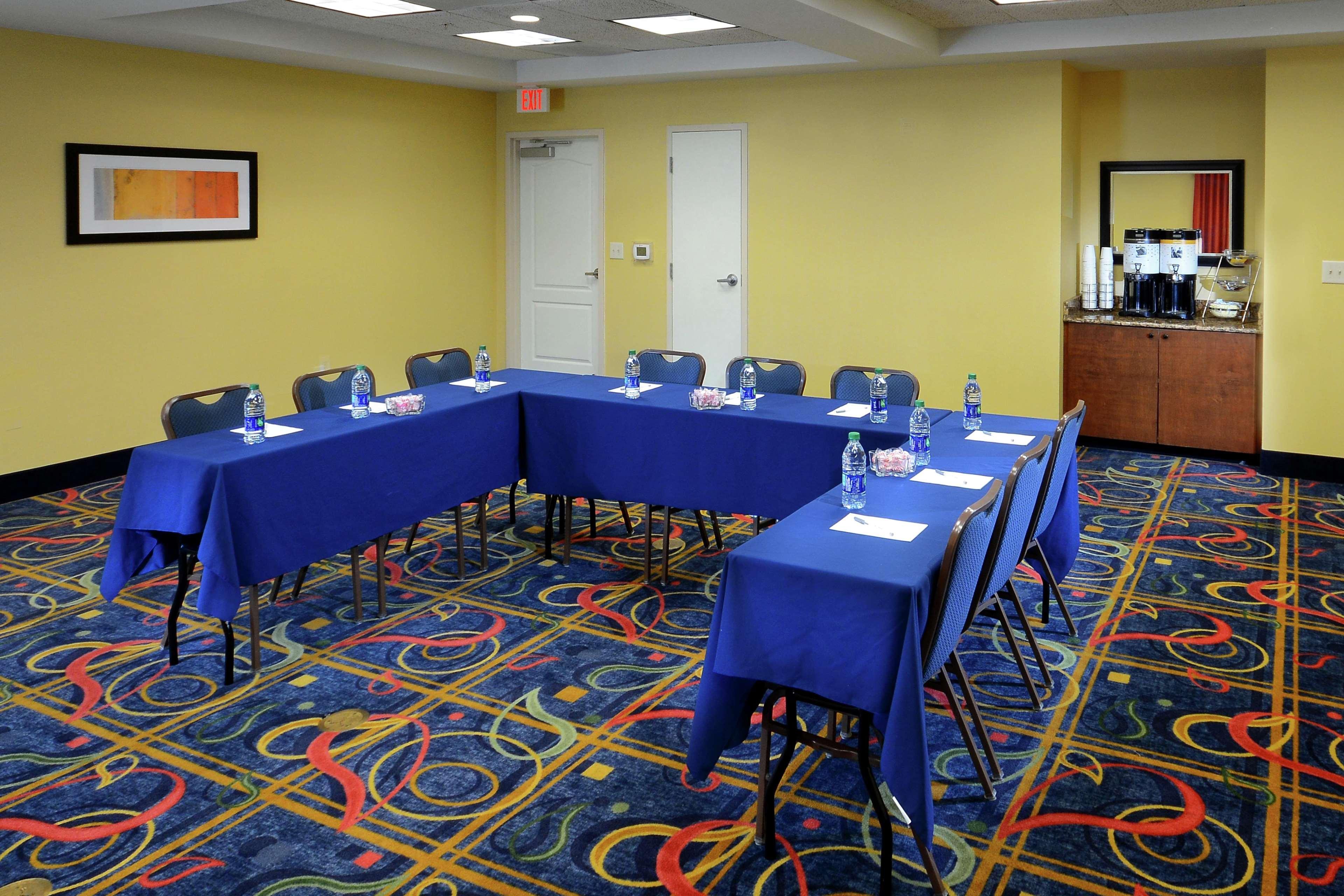 Hampton Inn & Suites האנטרסוויל מראה חיצוני תמונה
