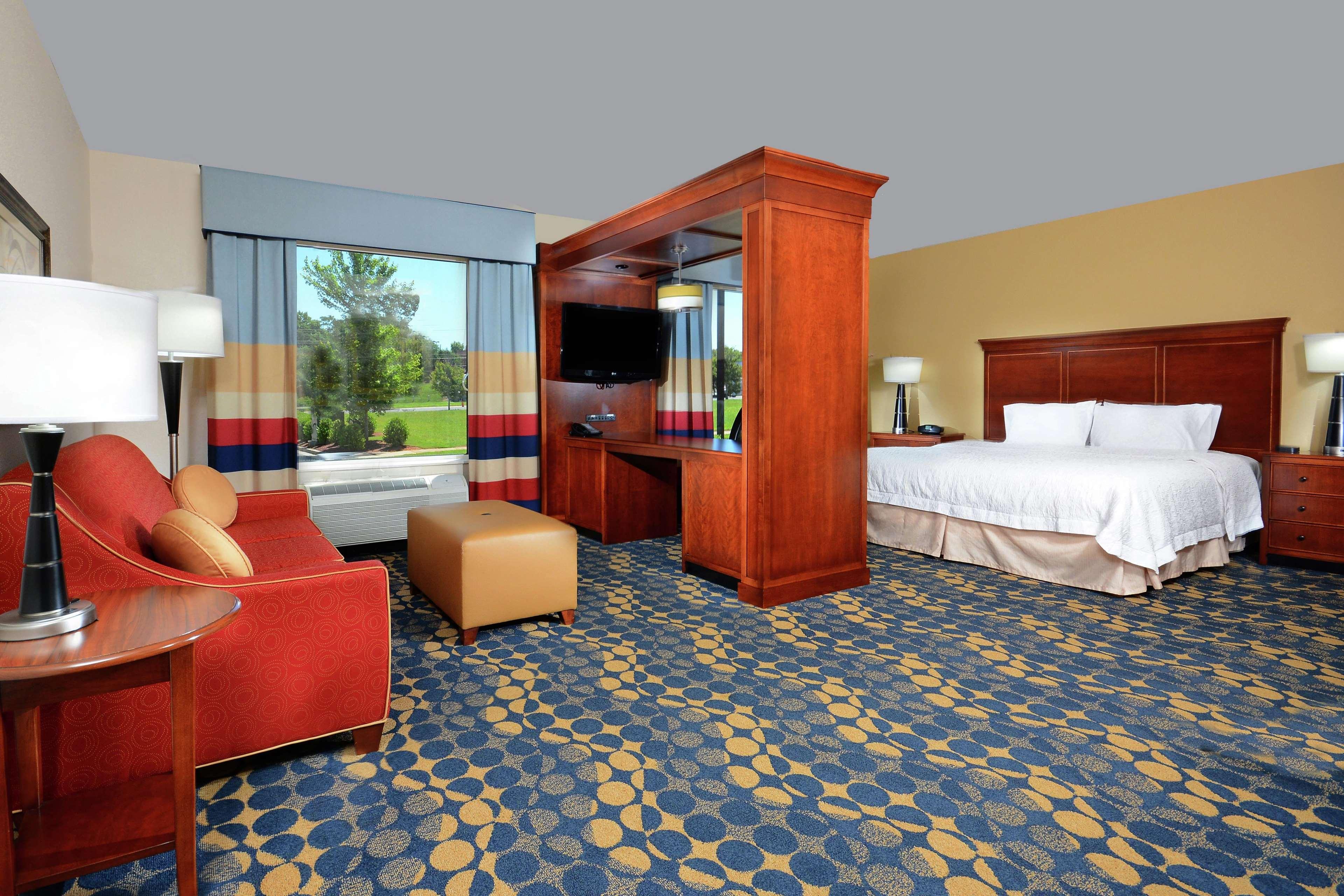 Hampton Inn & Suites האנטרסוויל מראה חיצוני תמונה