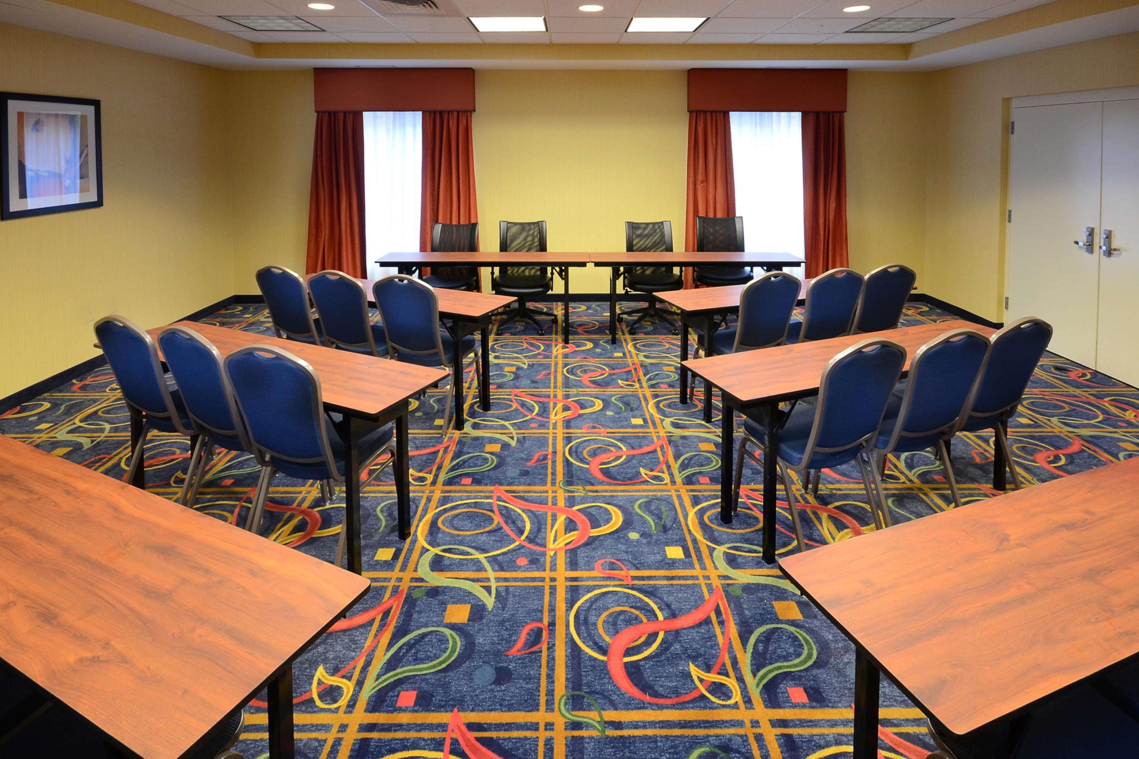 Hampton Inn & Suites האנטרסוויל מראה חיצוני תמונה