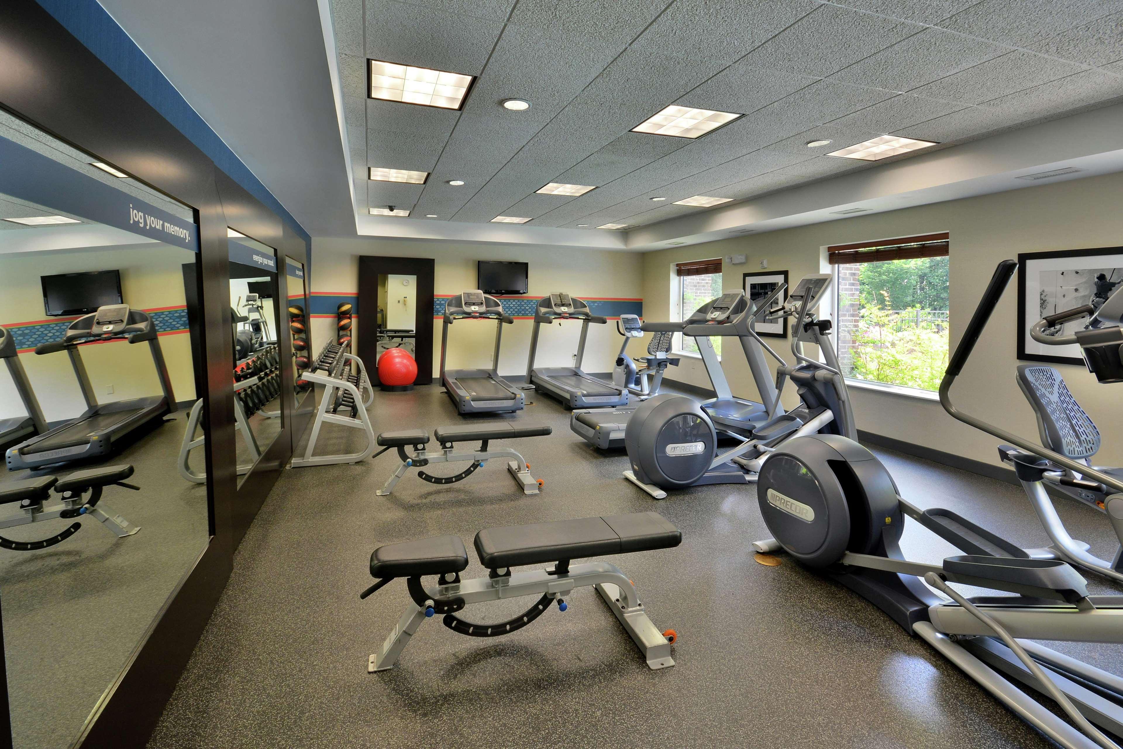 Hampton Inn & Suites האנטרסוויל מראה חיצוני תמונה