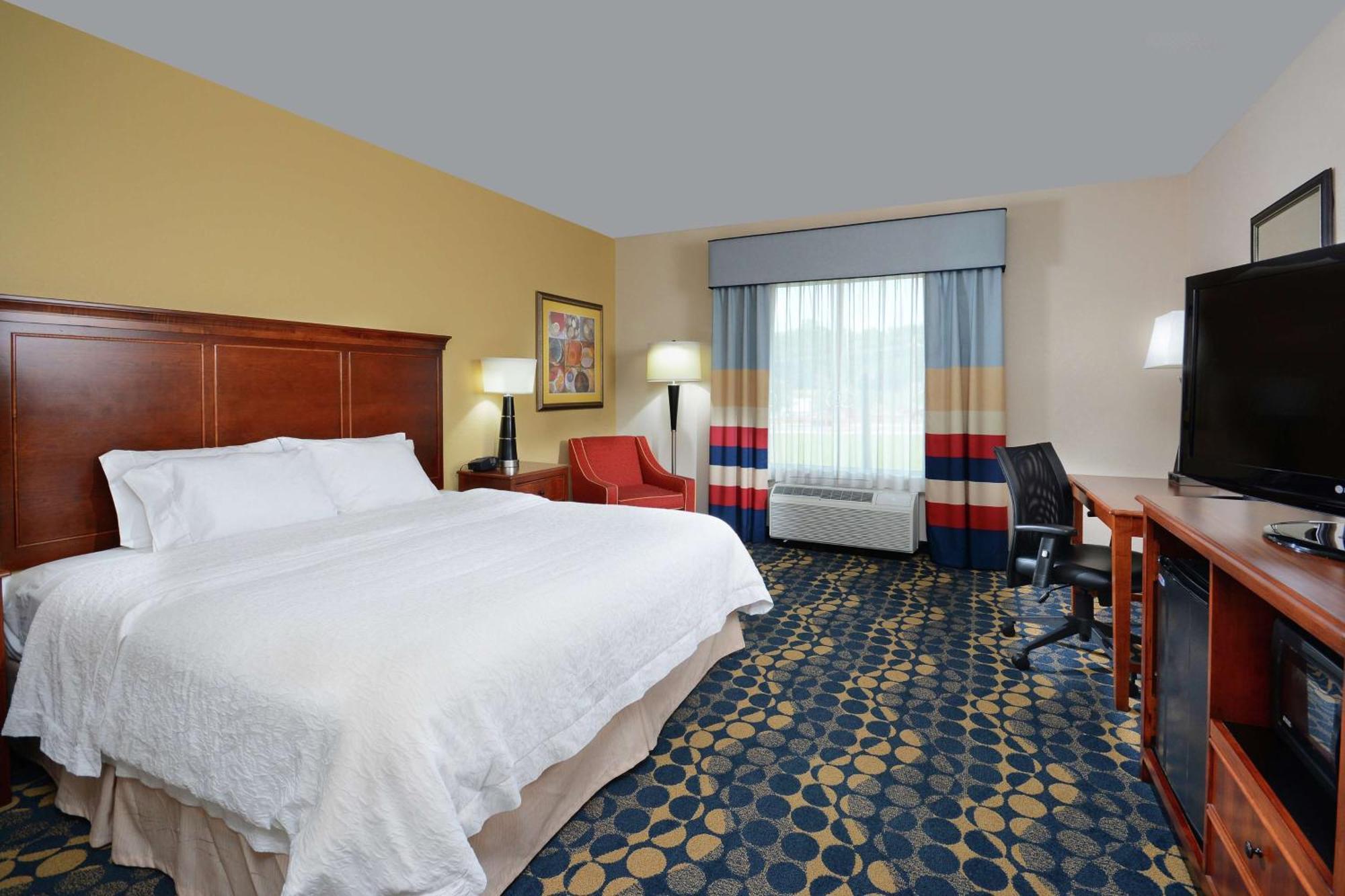 Hampton Inn & Suites האנטרסוויל מראה חיצוני תמונה