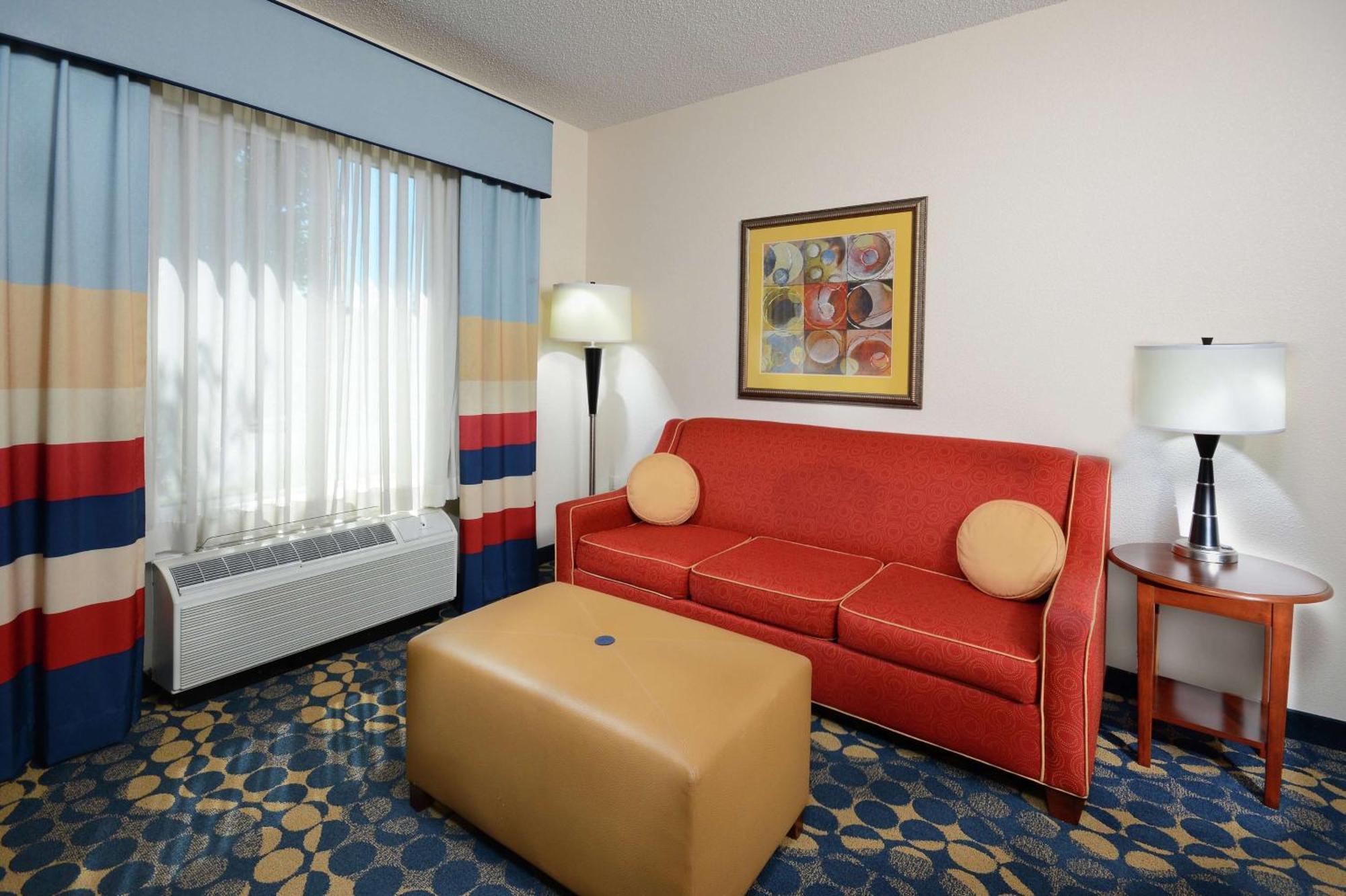 Hampton Inn & Suites האנטרסוויל מראה חיצוני תמונה