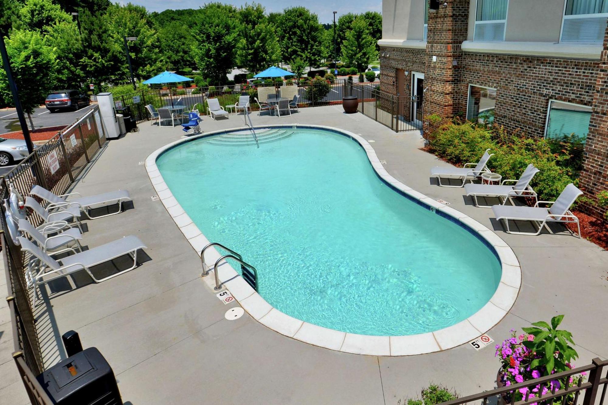 Hampton Inn & Suites האנטרסוויל מראה חיצוני תמונה