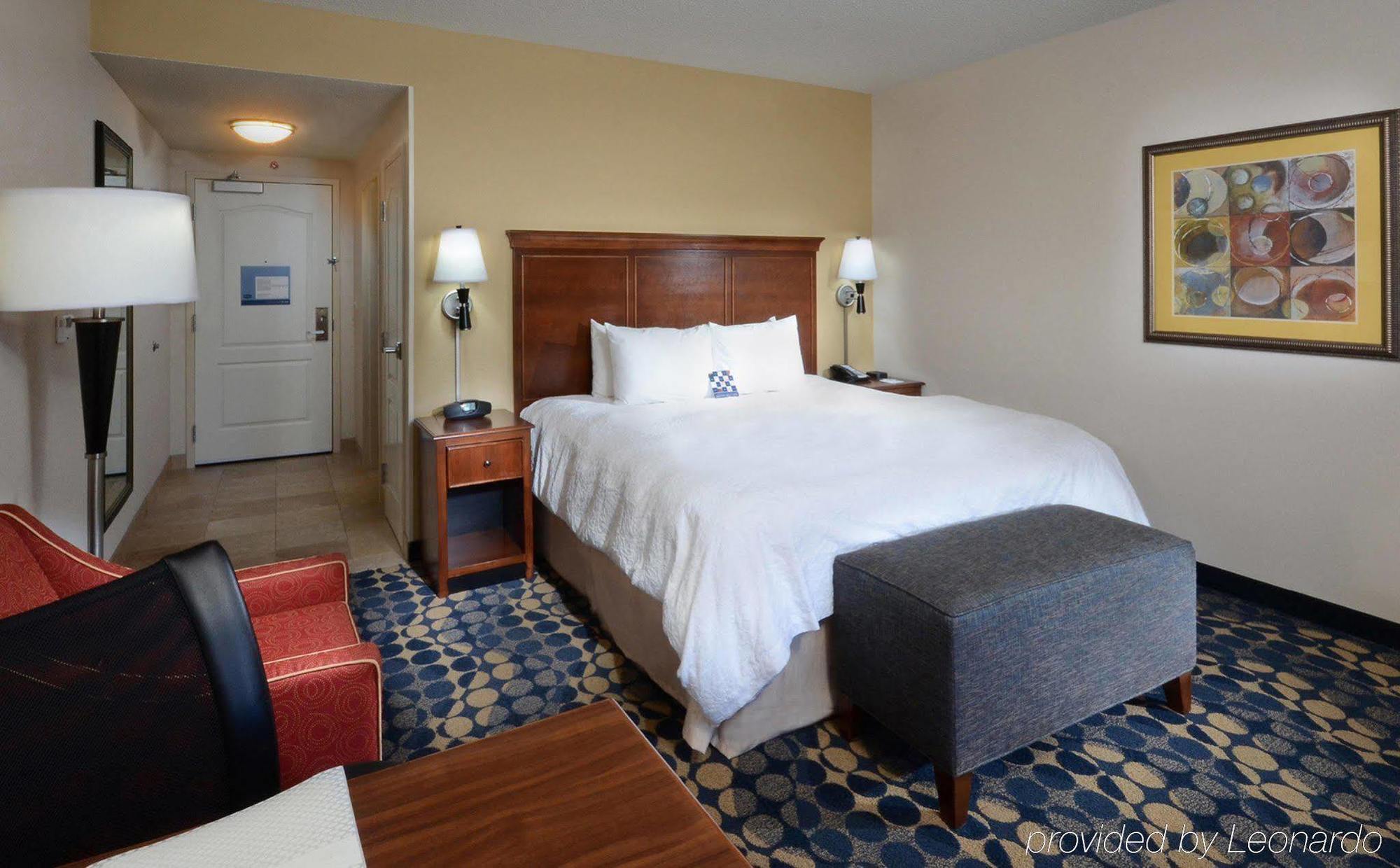 Hampton Inn & Suites האנטרסוויל מראה חיצוני תמונה