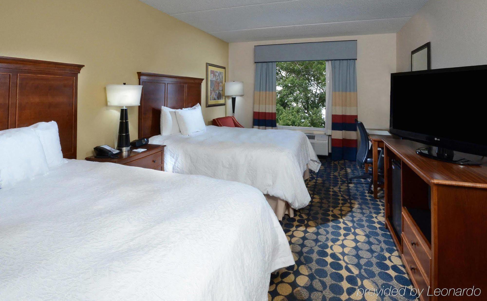 Hampton Inn & Suites האנטרסוויל מראה חיצוני תמונה