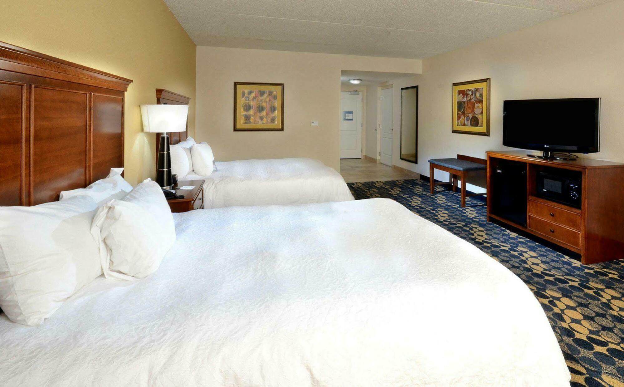 Hampton Inn & Suites האנטרסוויל מראה חיצוני תמונה