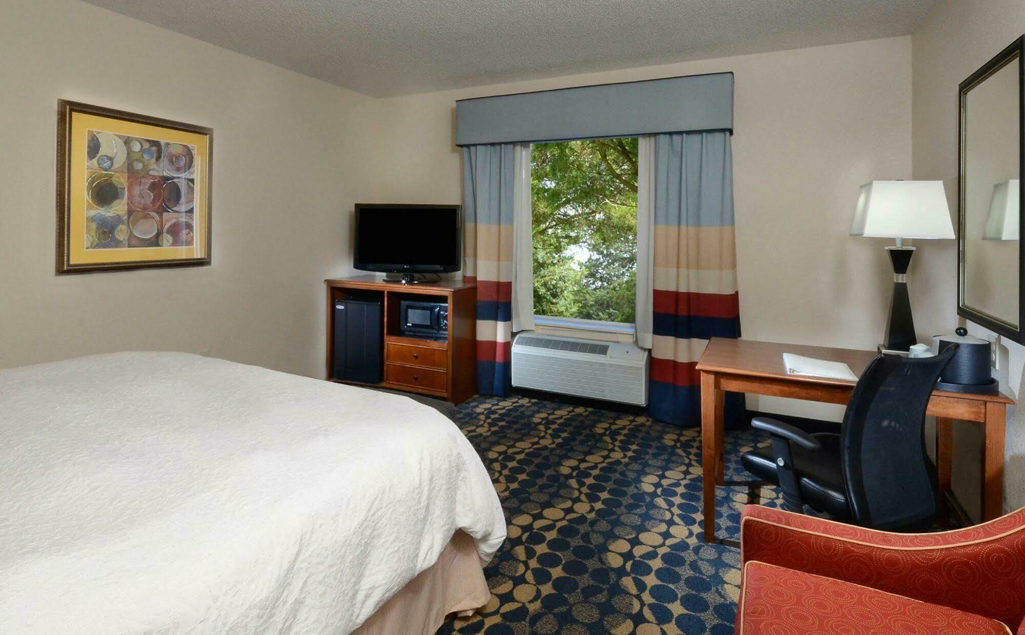 Hampton Inn & Suites האנטרסוויל מראה חיצוני תמונה
